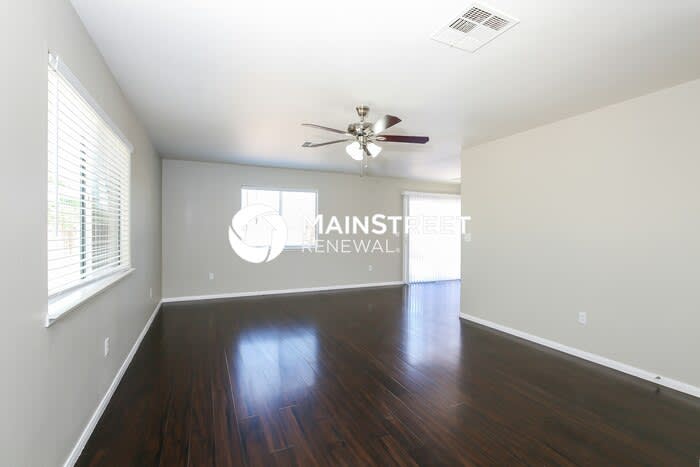 2052 Houdini Street – photo 2