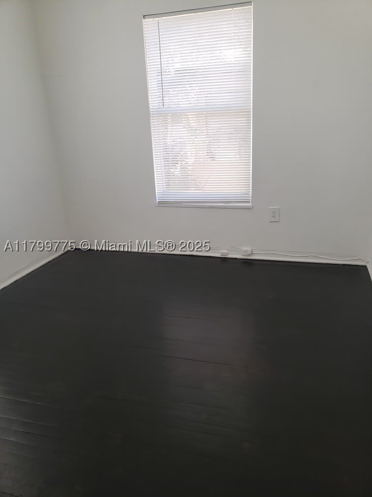 1608 Drexel Avenue – photo 2