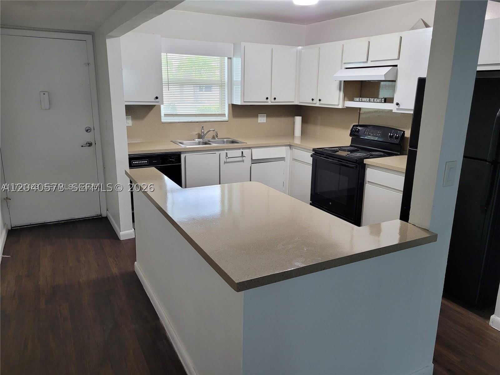 2832 W Fillmore St – photo 2