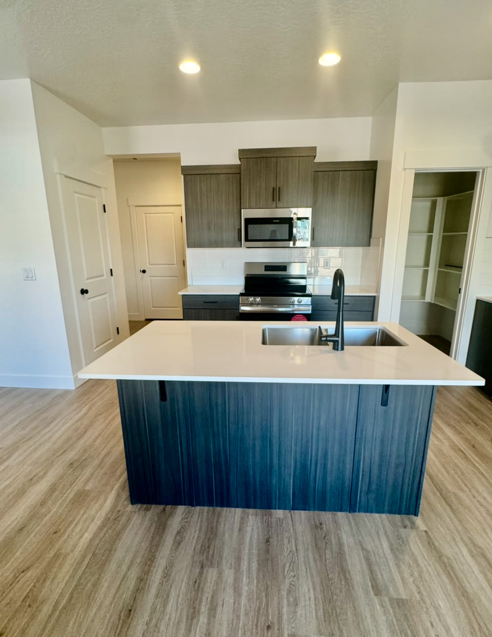 5645 South Aaron Lane 1 – photo 3