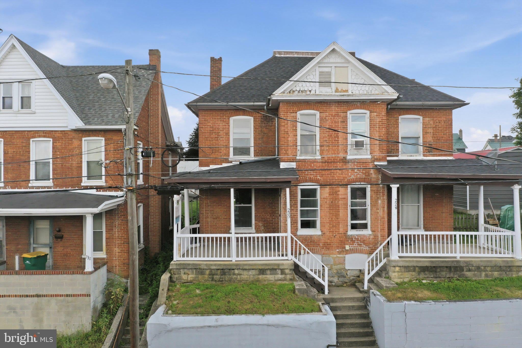 230 RIDGE Avenue – photo 2