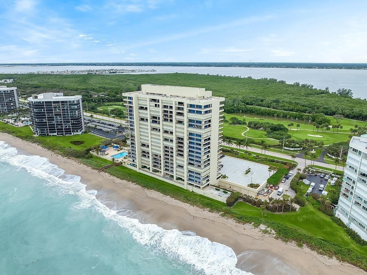 8750 S Ocean Drive – photo 4