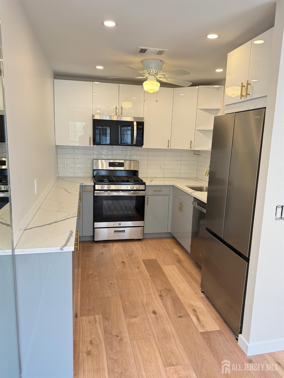 1511 Pebble Place – photo 3
