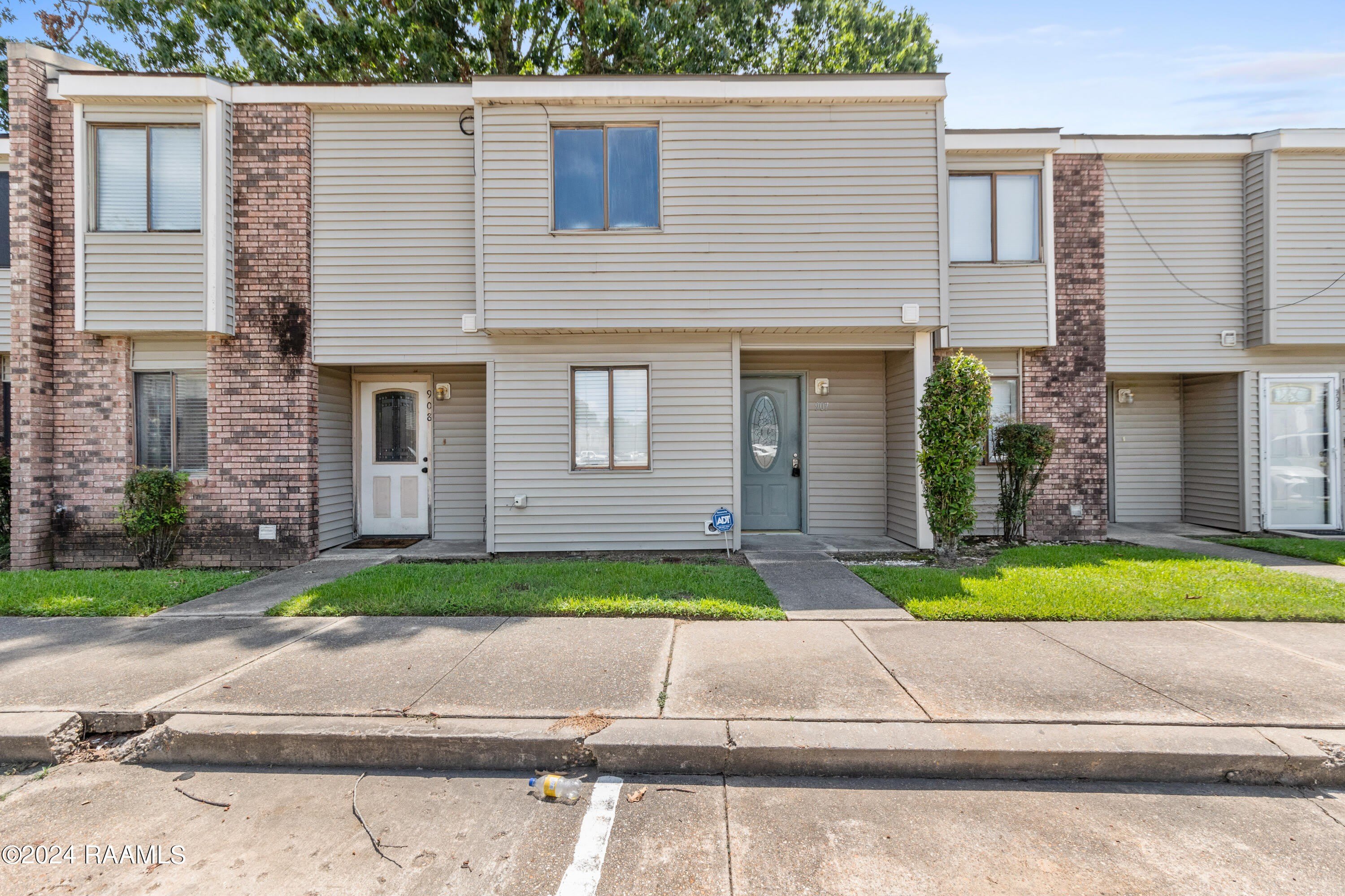 2826 Louisiana Avenue – photo 1