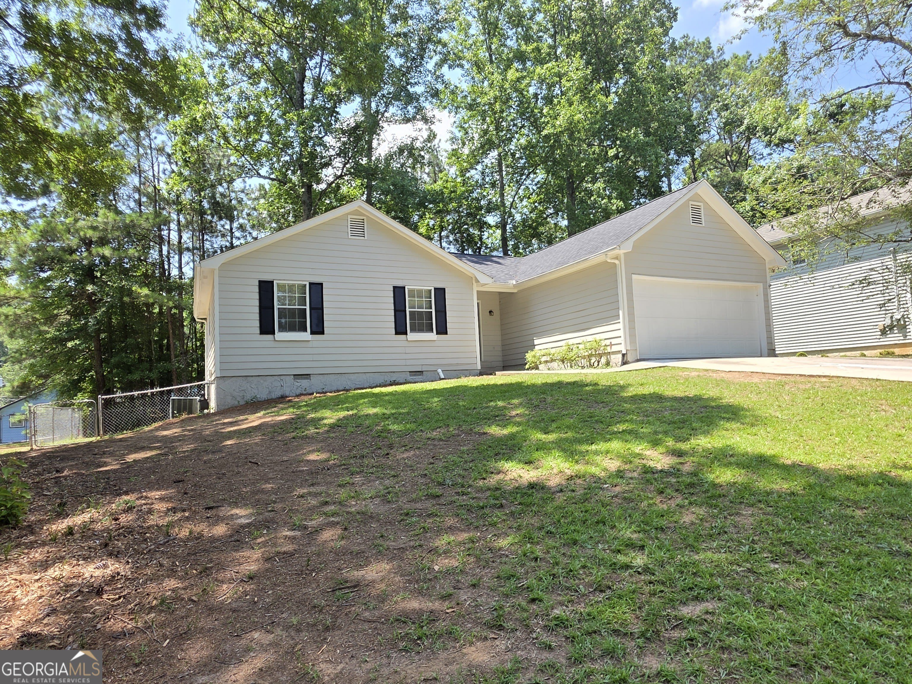 232 Hampton Drive – photo 2