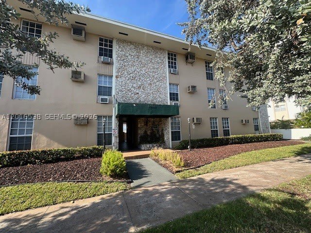 1400 S Douglas Rd – photo 1