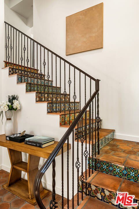 8836 Wonderland Ave – photo 5