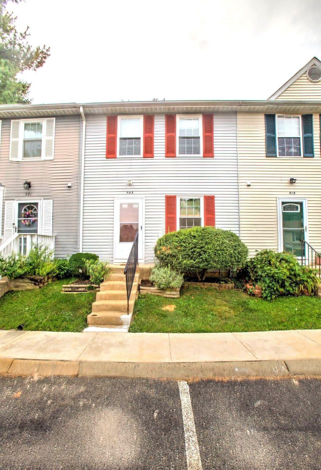 503 PARK MANOR Circle – photo 1