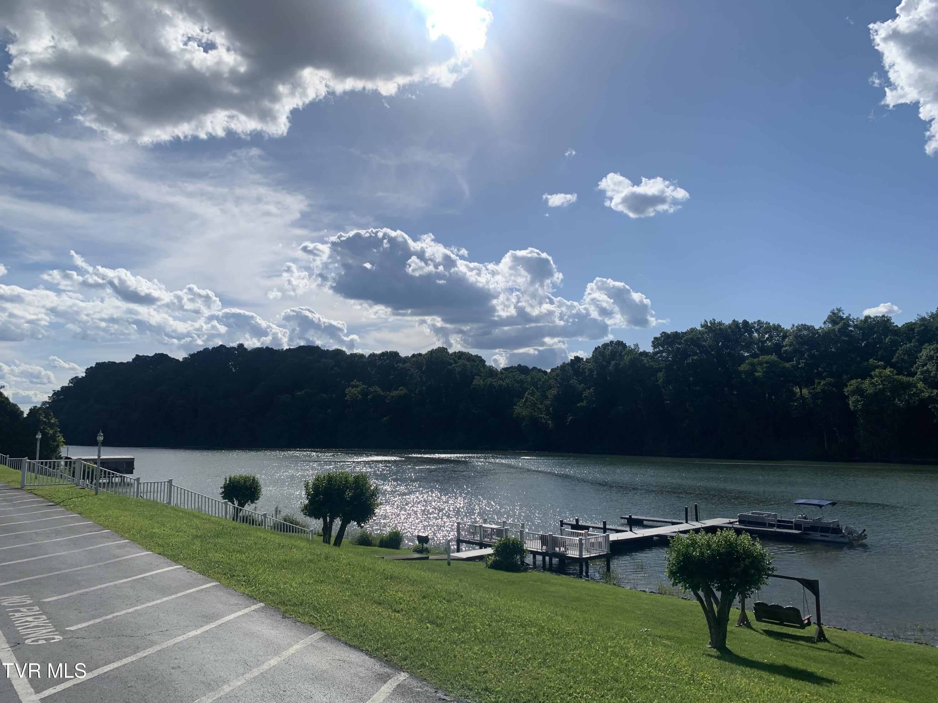 4336 Bluff City Highway – photo 2