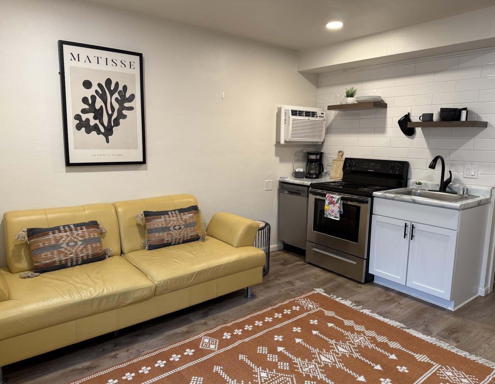 514 E Mifflin Street – photo 1