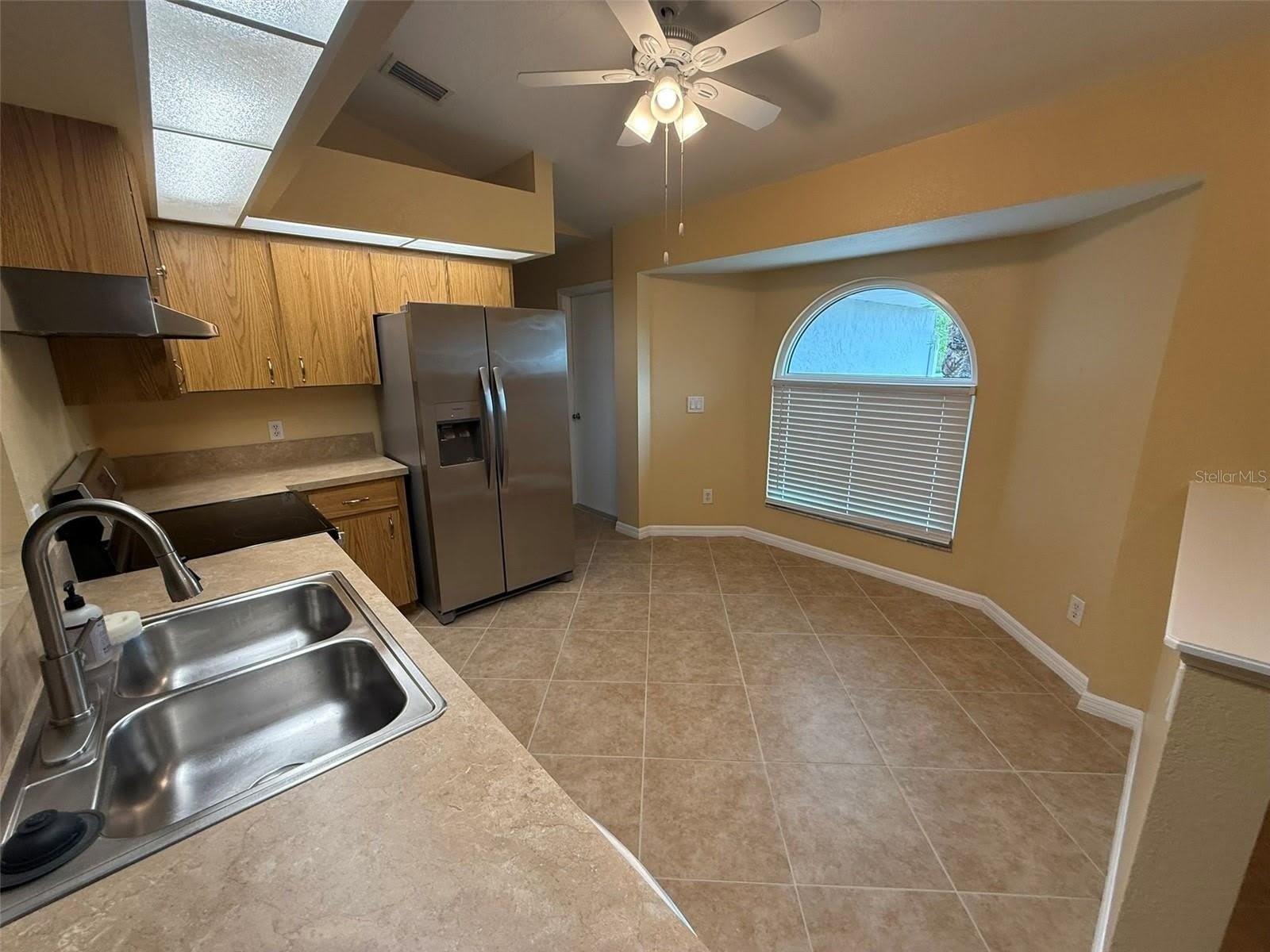 7306 TOTEM Avenue – photo 4
