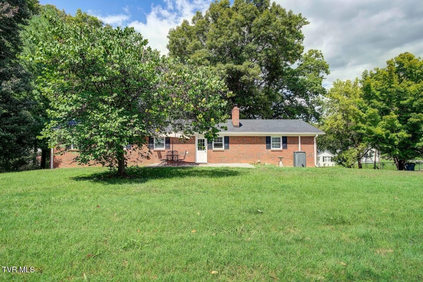 2510 Catherine Street – photo 3