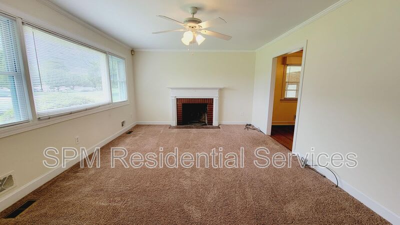 2512 Castle Hayne Rd – photo 3