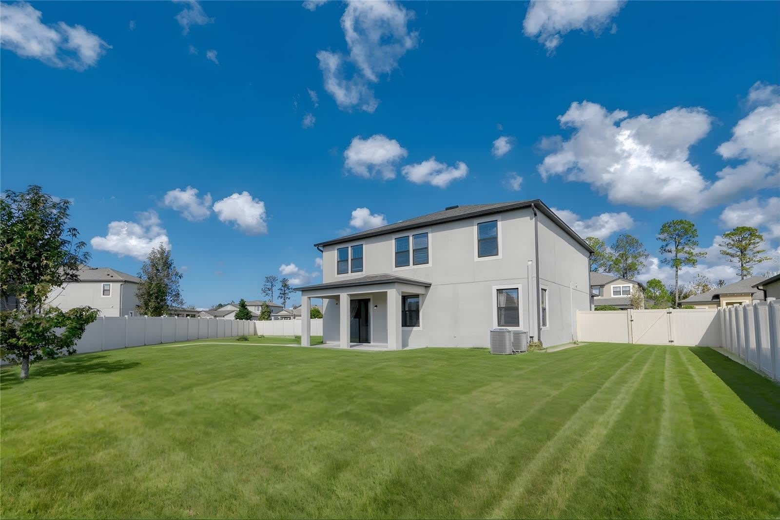 18576 OBREGAN Drive – photo 4
