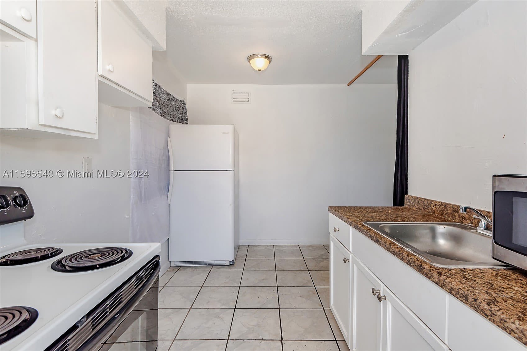 5600 Nw 7Th Ct – photo 3