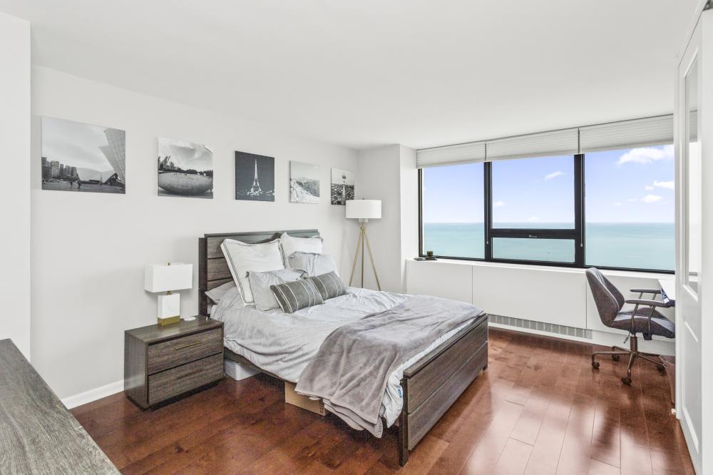 2800 N Lake Shore Drive – photo 4