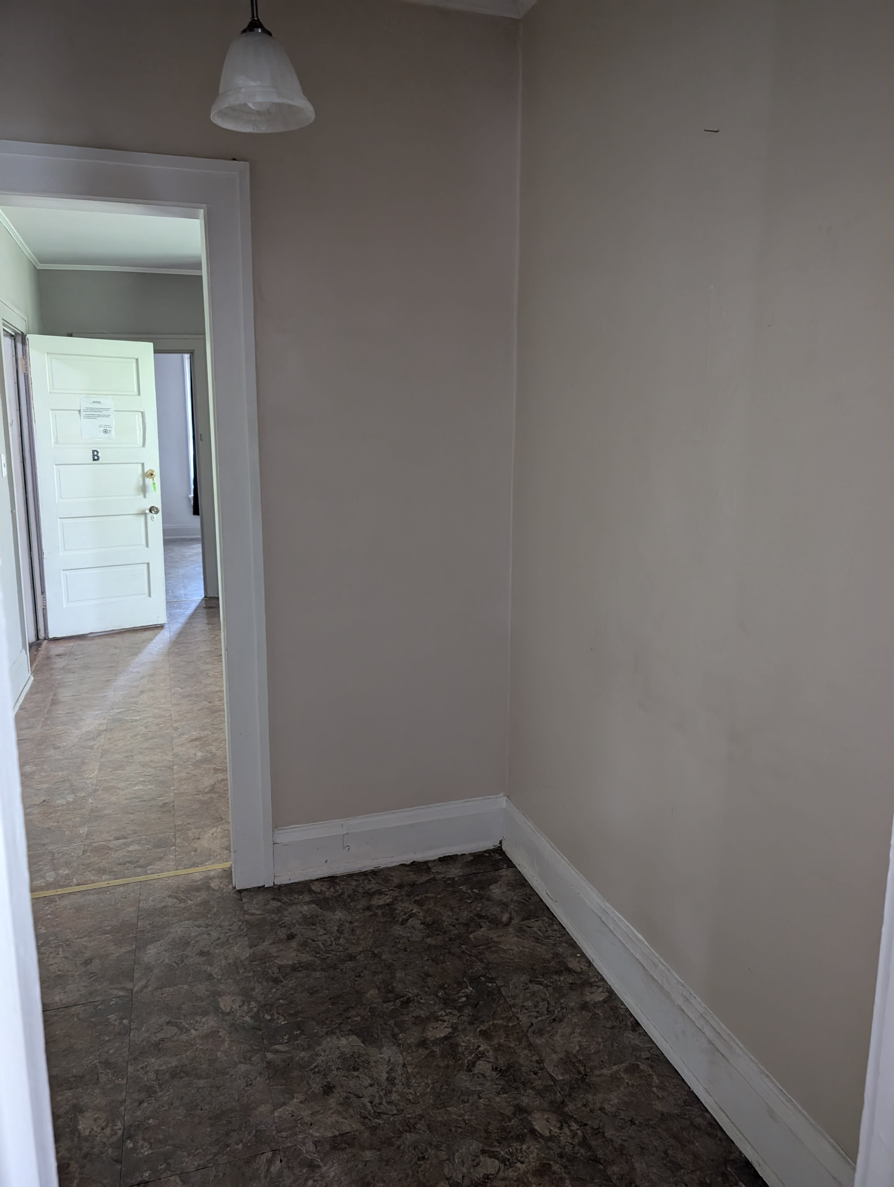 1713 Nash St N – photo 5