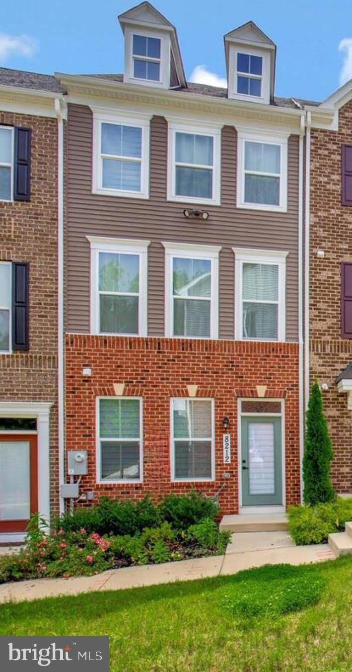 8212 GOLDSTONE Court – photo 1