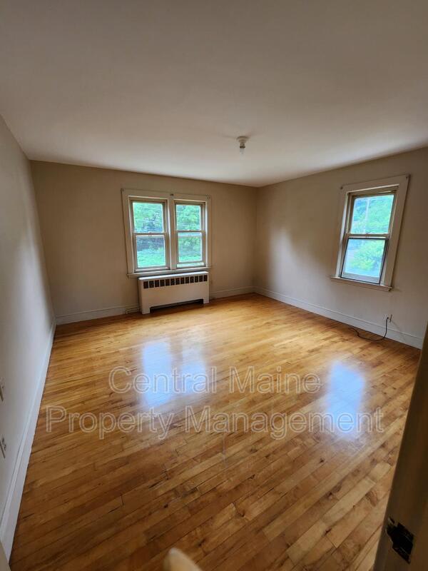 156 Cottage St. 2nd fl. L – photo 1