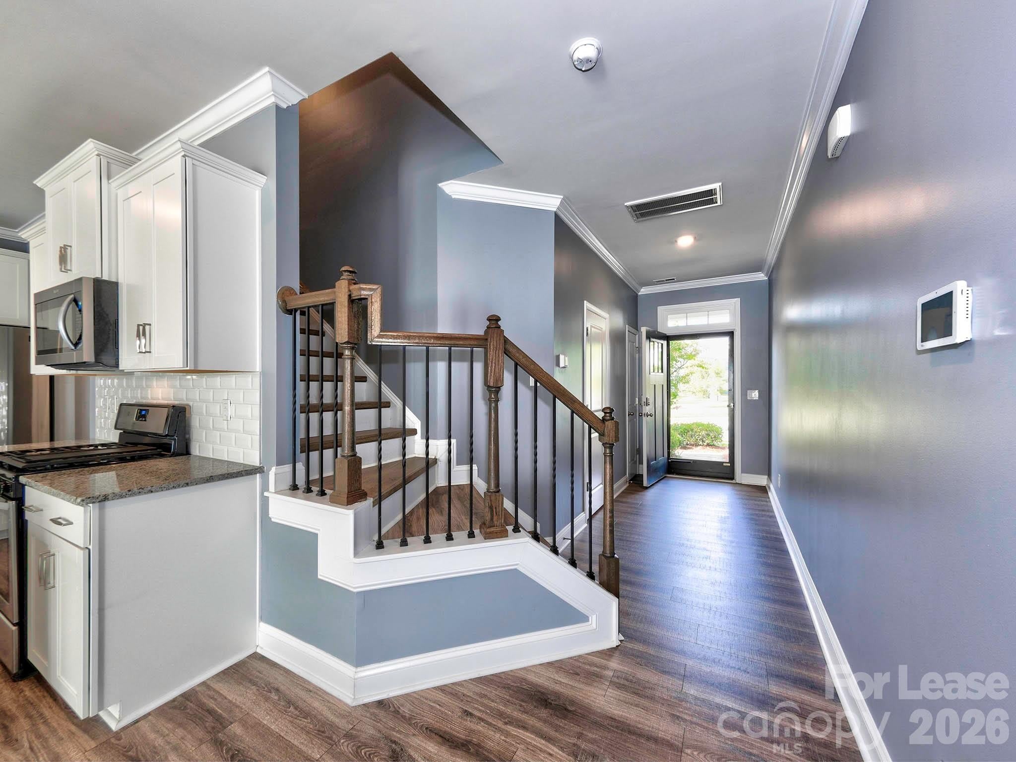 915 Emma Kate Court – photo 3