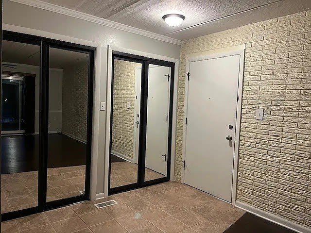 1125 Royal Saint George Drive – photo 4