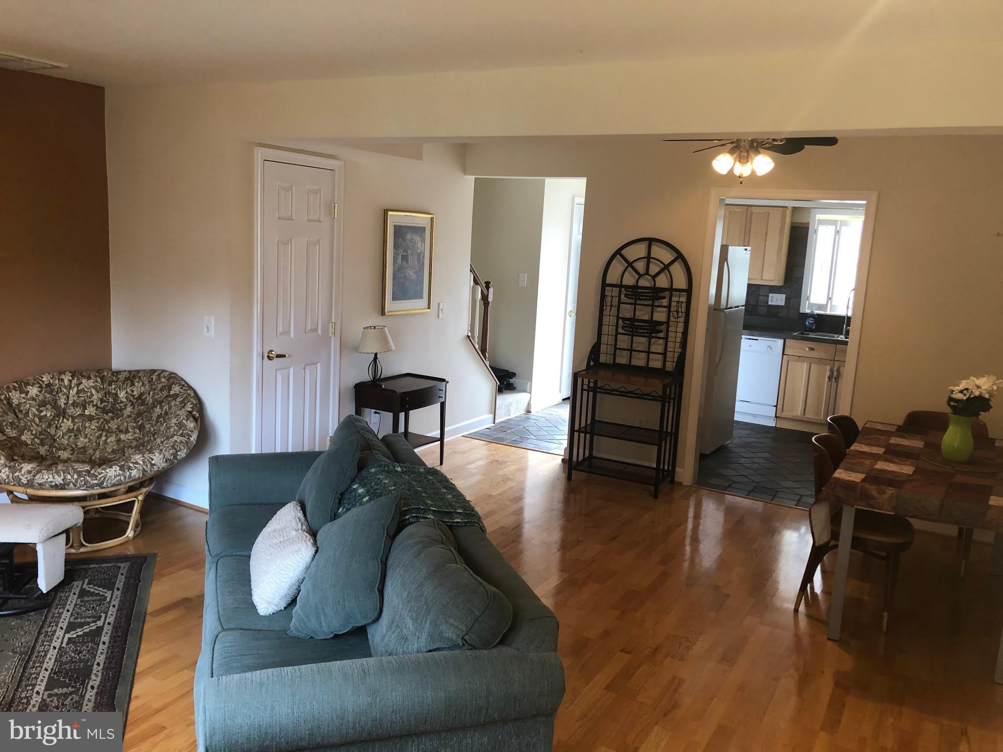 161-B LEEDS Court W – photo 2