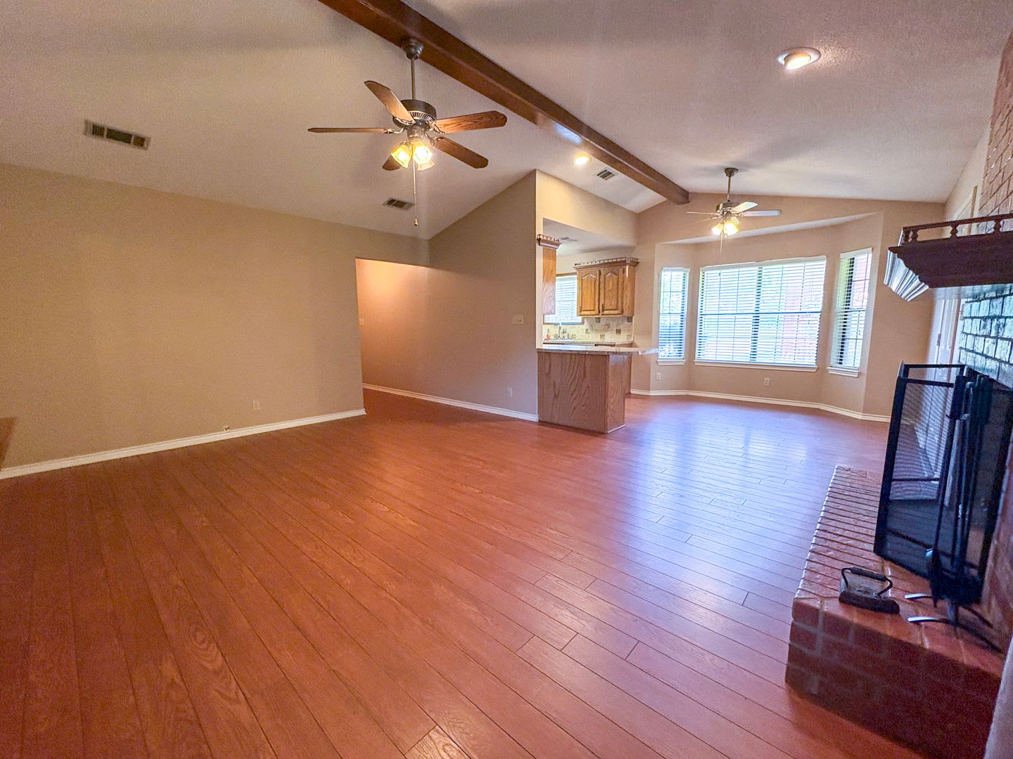 3 Bed 2 Bath on 2 Acres in Bullard! – photo 3