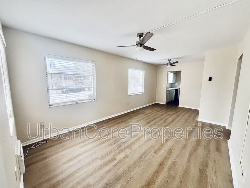 115 7th Ave N – photo 2