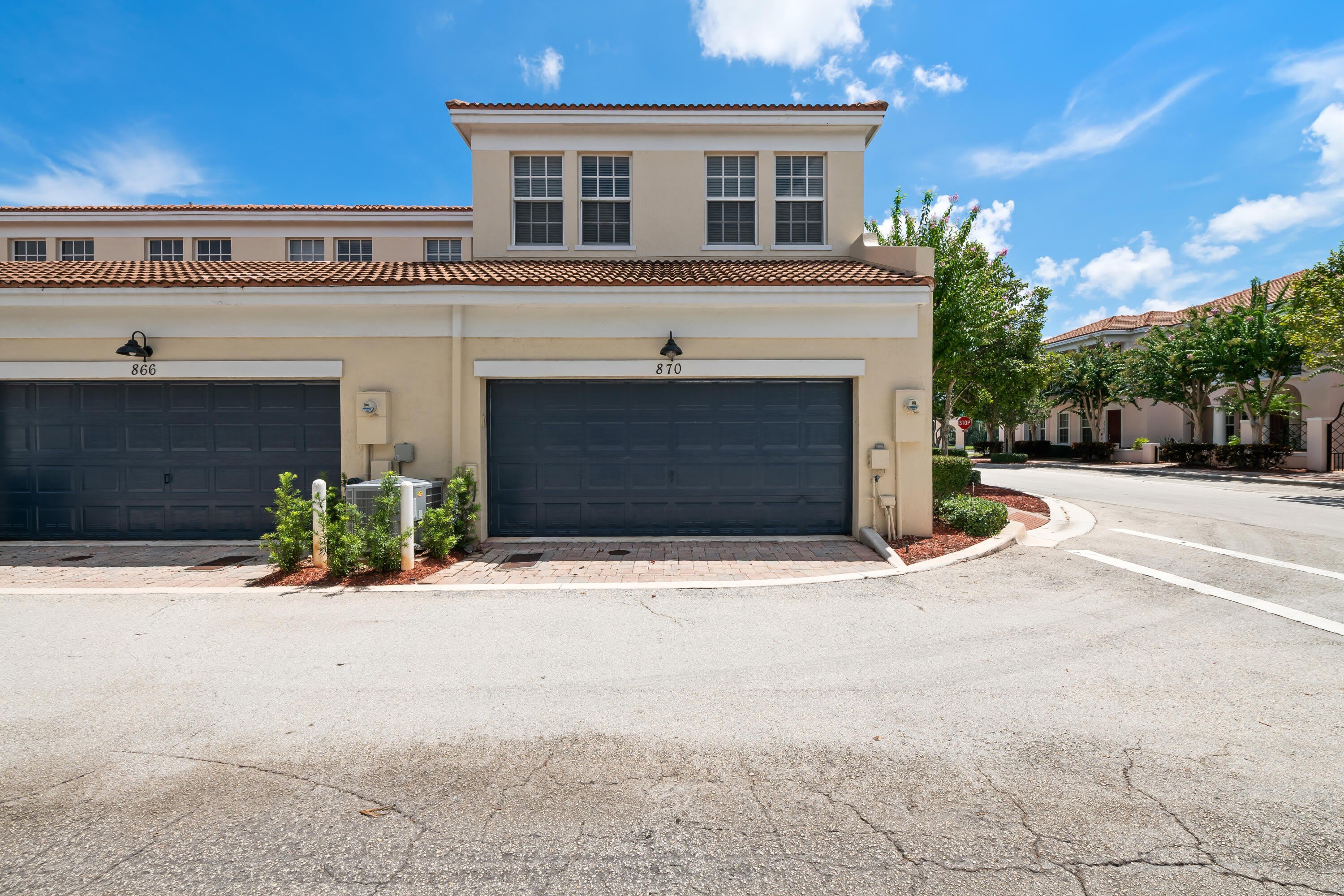 870 NW 83RD Lane – photo 4
