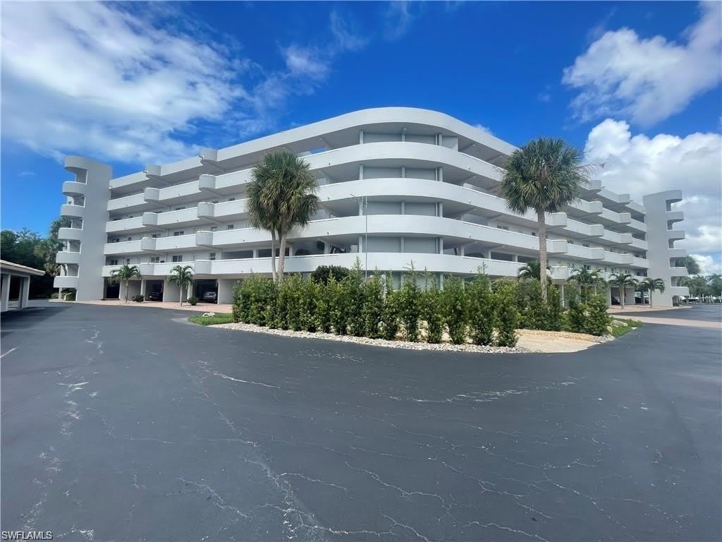 12945 Vanderbilt Dr – photo 1