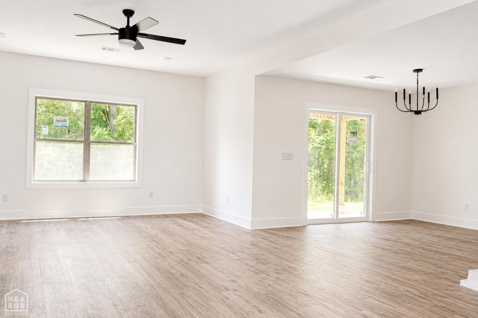 Luxury 3BR/2BA Rental Home – photo 4