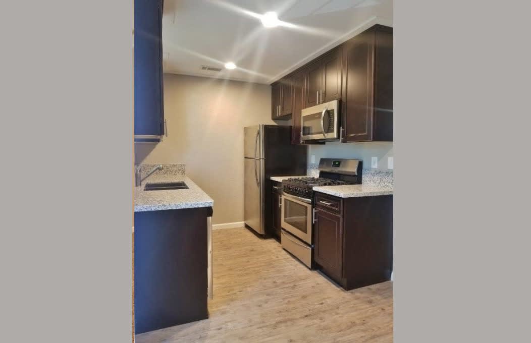 Fairway Estates Apartments – photo 2