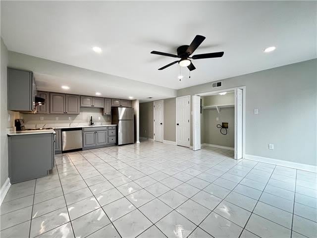 6628 Harbourview Drive – photo 4