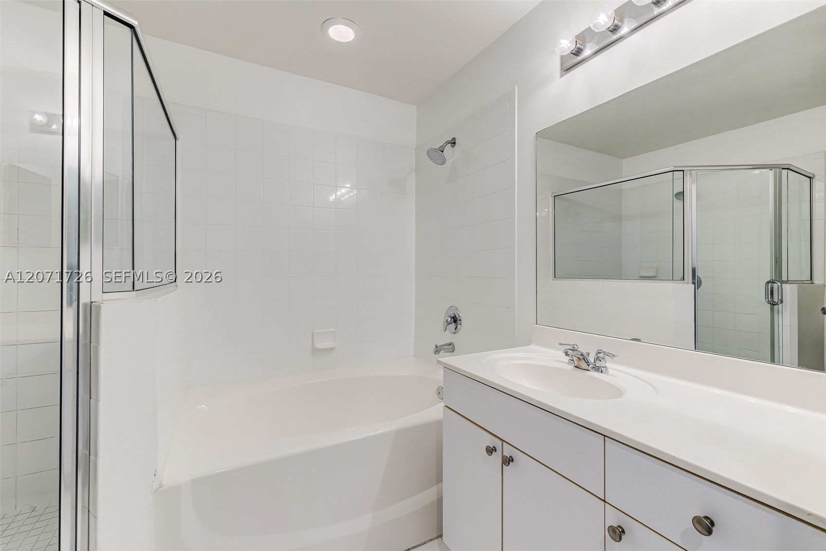 8900 NE 8th AVE – photo 3