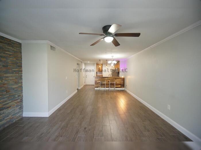 10122 Winsford Oak Boulevard – photo 5