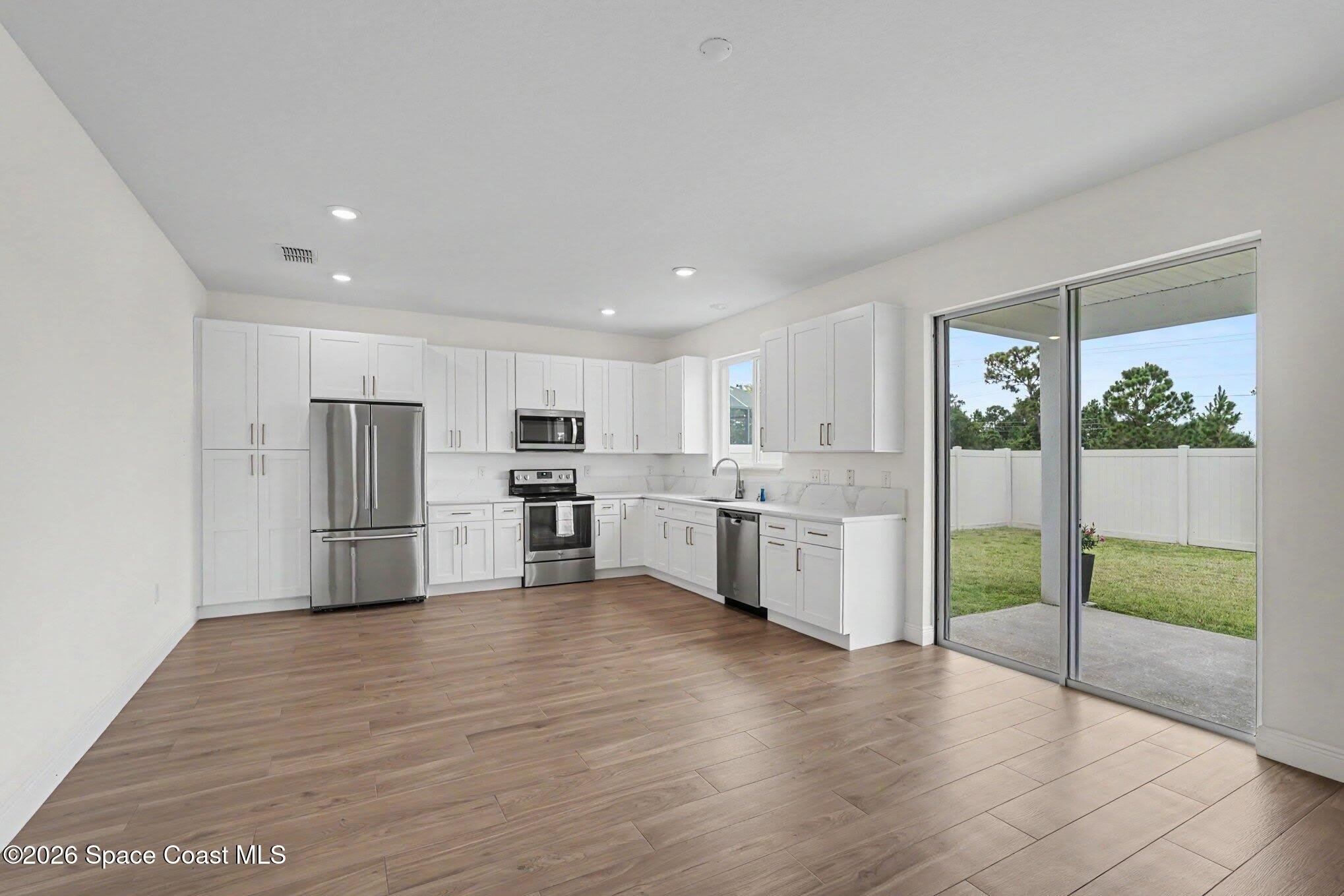 1396 Potenza Drive – photo 3