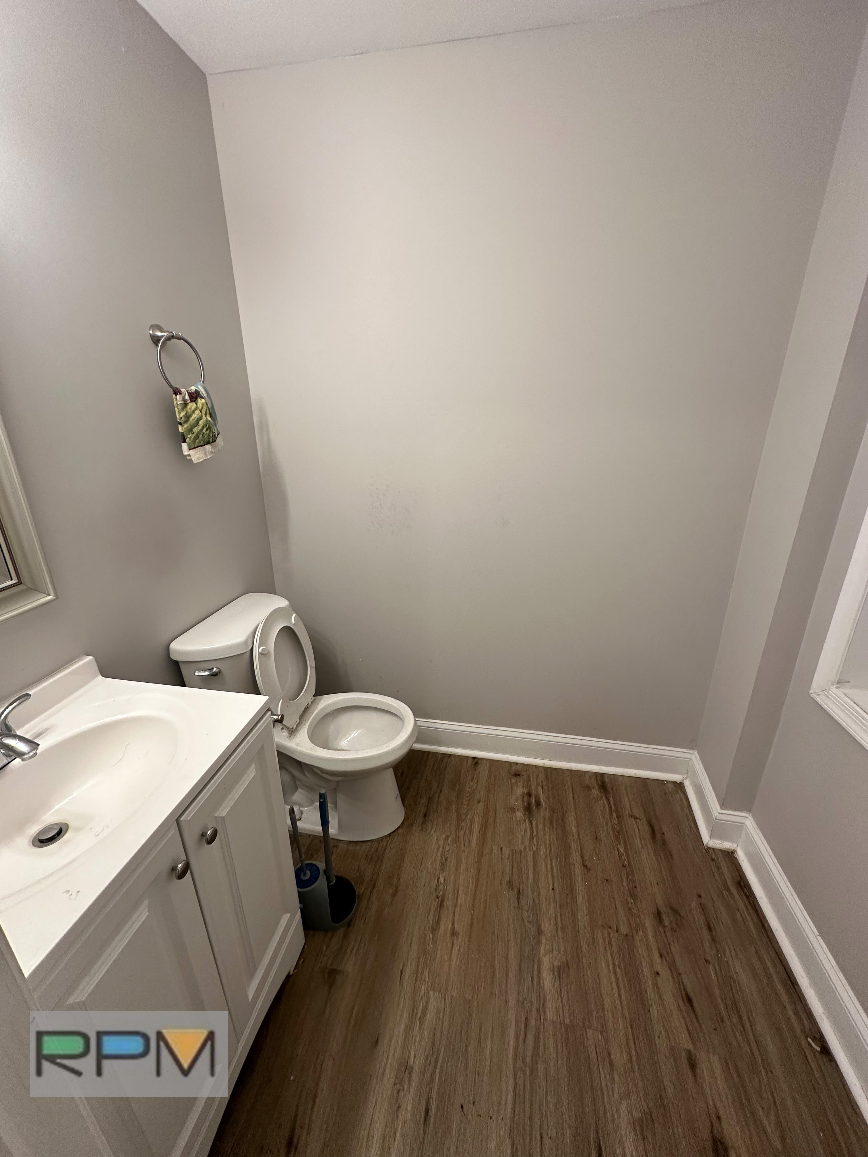 2725 E Chase St – photo 5