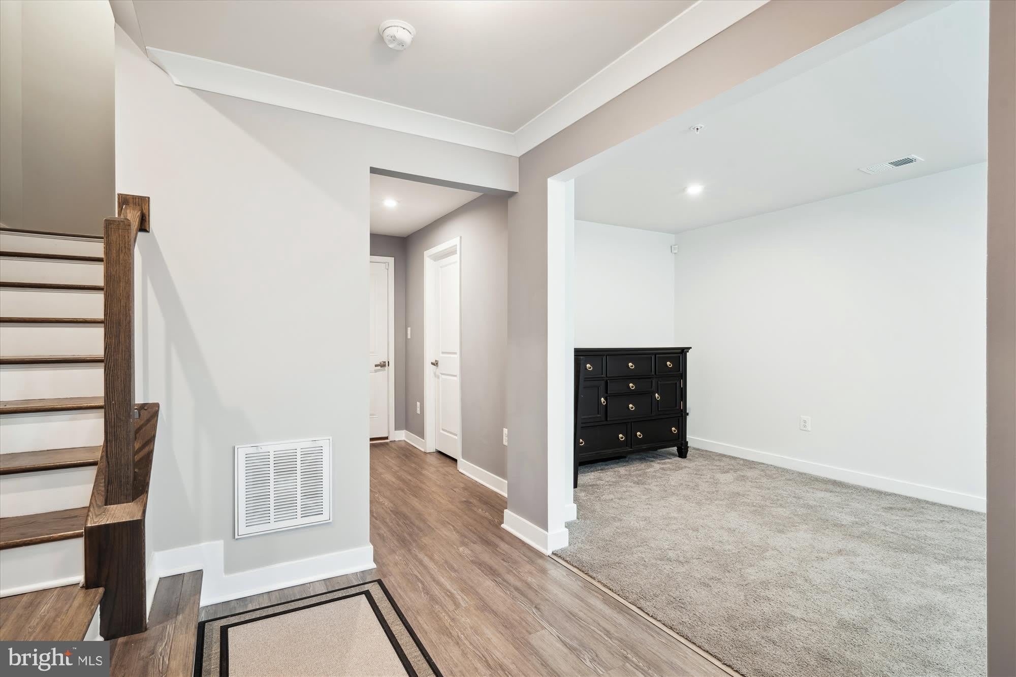 2824 LEWIS Avenue – photo 4