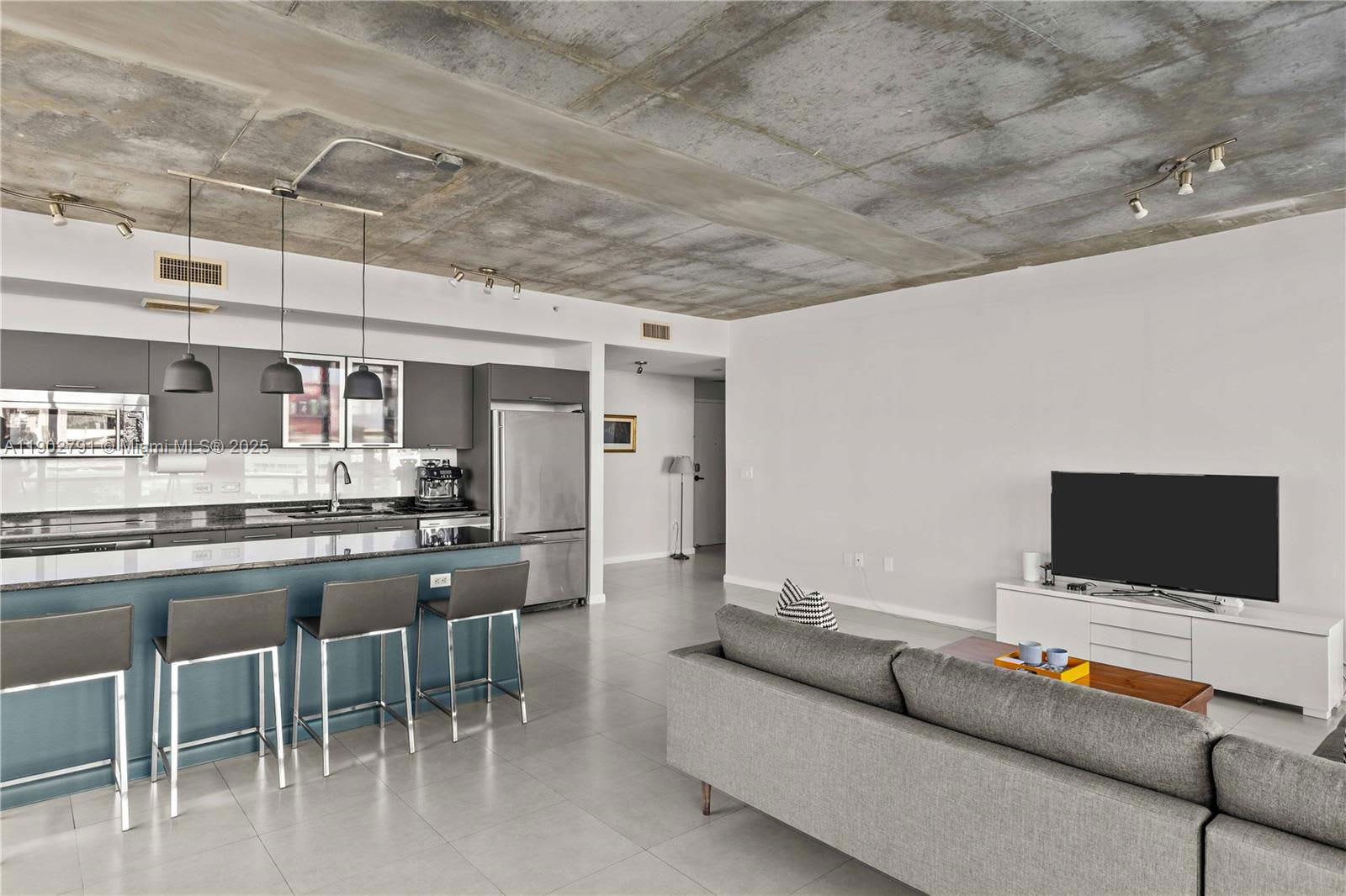 3470 East Coast Avenue – photo 4