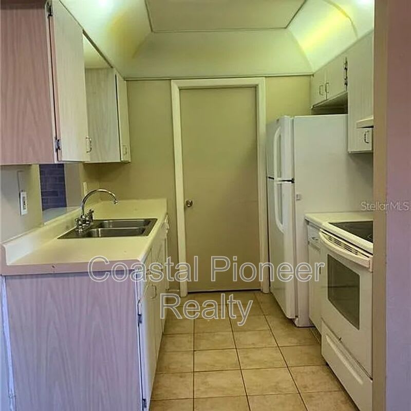 4263 Deltona Blvd – photo 2