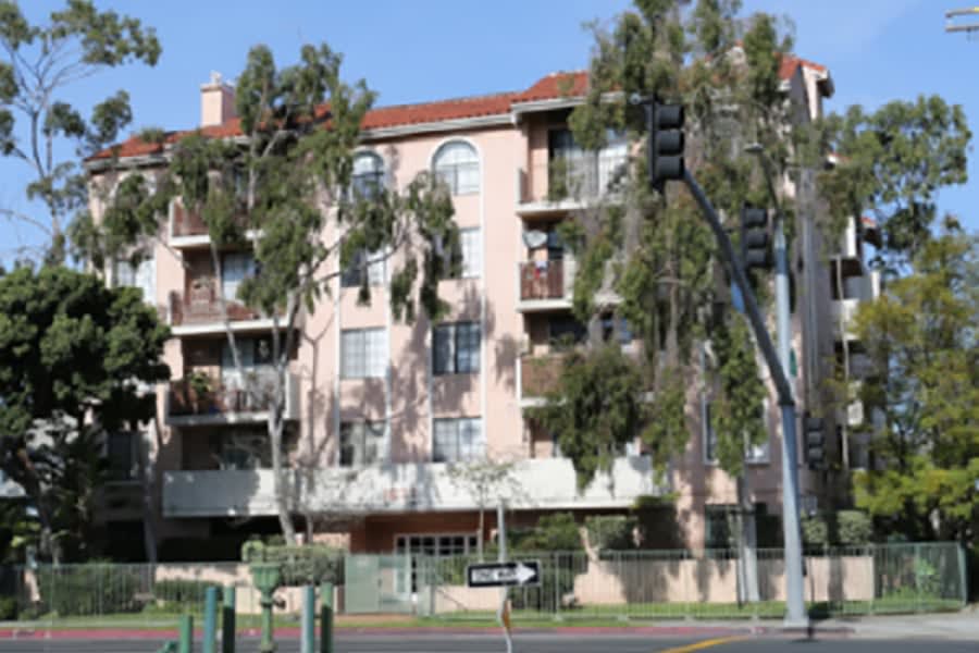 1621 Venice Blvd – photo 1