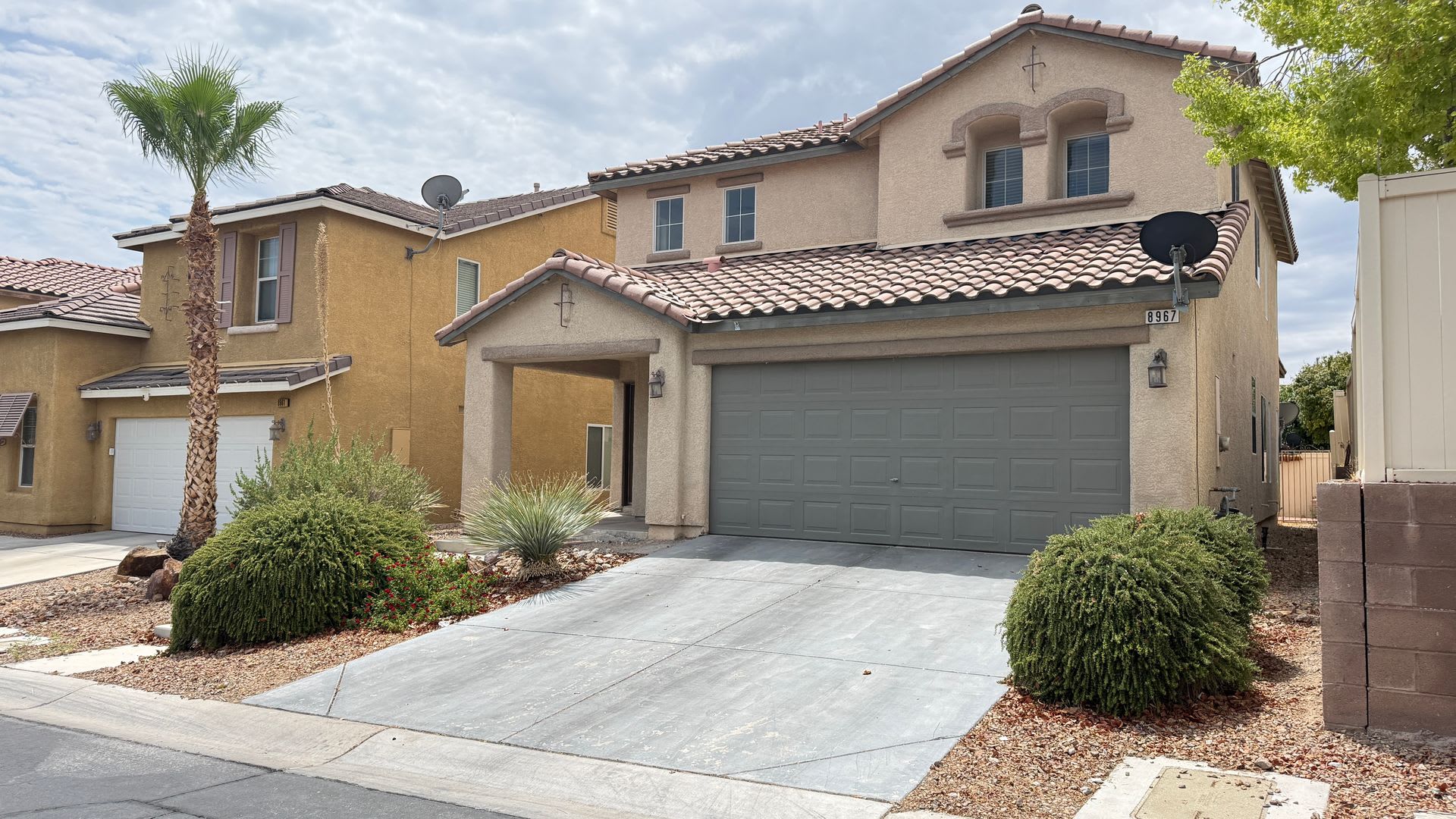 8967 Ryan Creek Ave 3 Bedrooms 2 5 Baths 1830 Sqft – photo 3