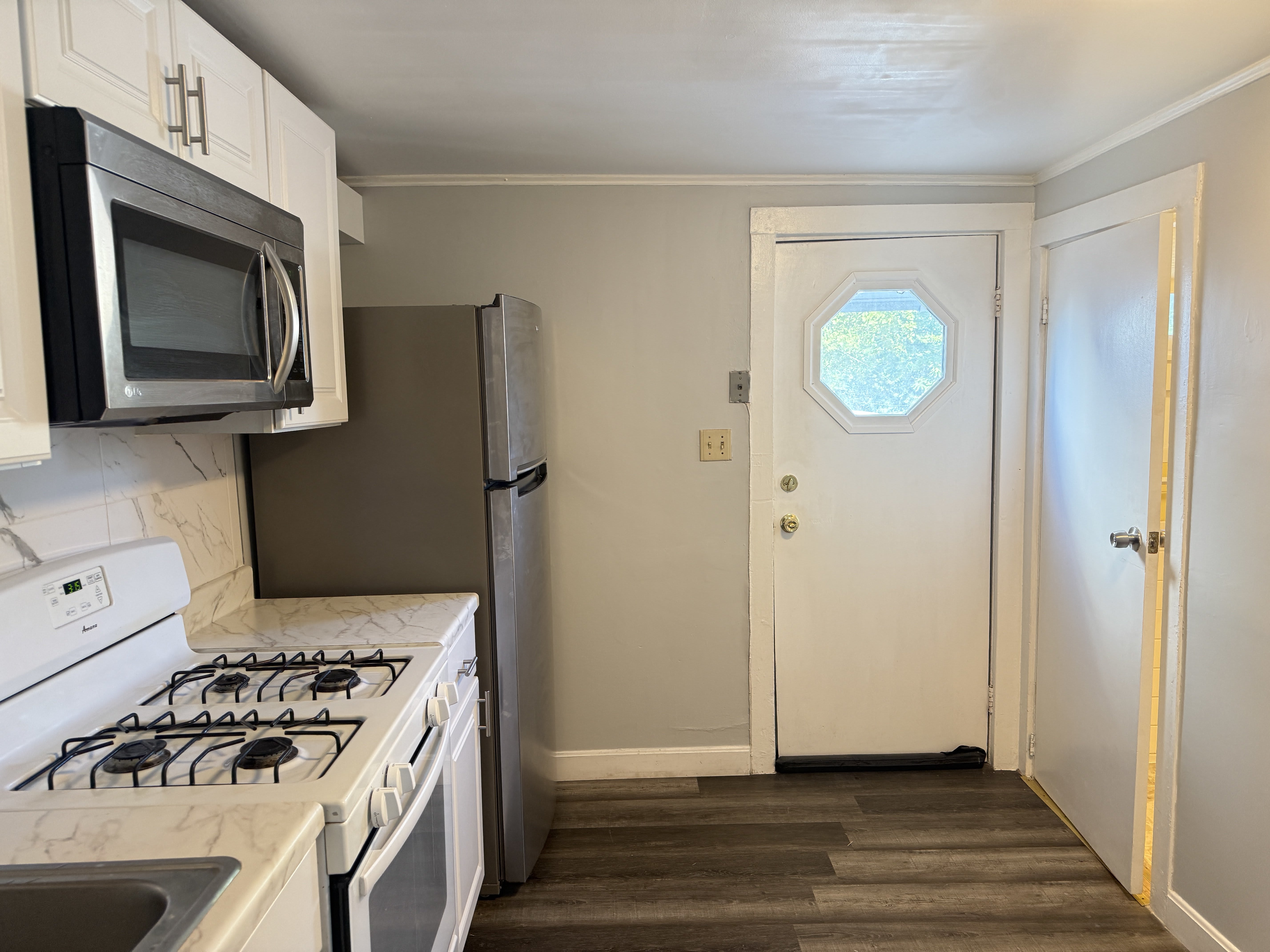 324 Granite St – photo 4