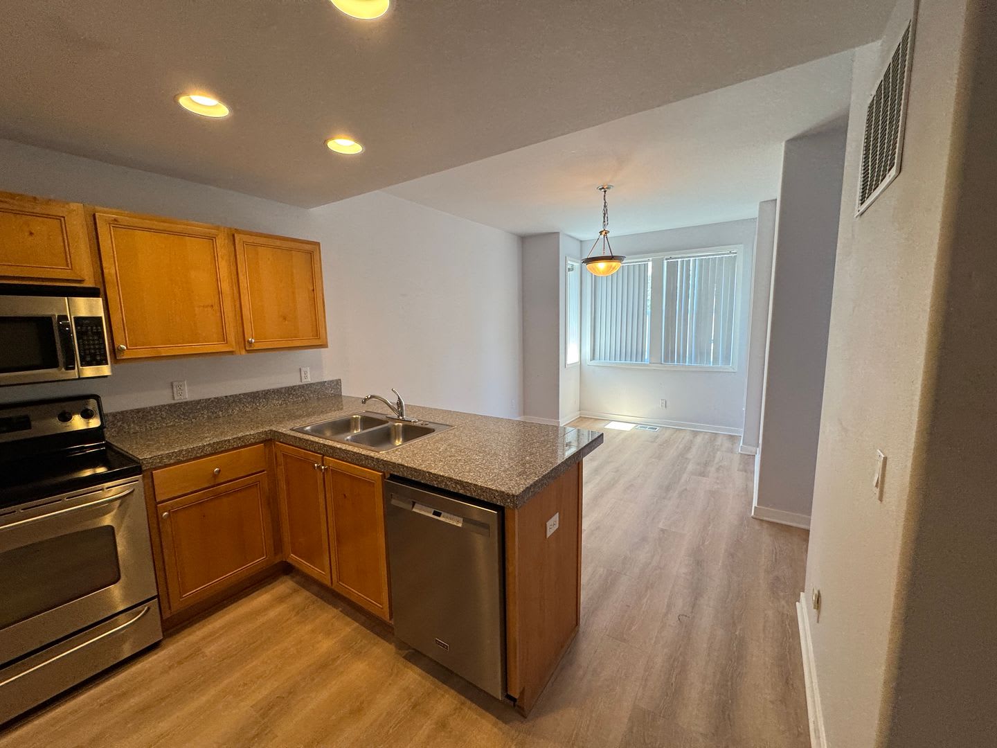 Townhome for Rent in South Beach! – photo 4