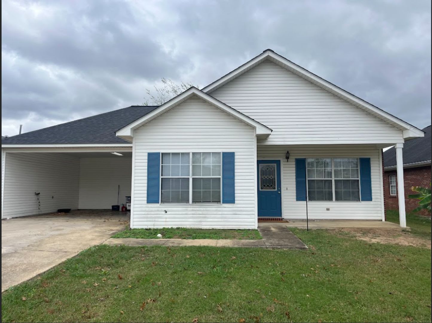 Convenient Starkville Home with 2-Car Garage – photo 2