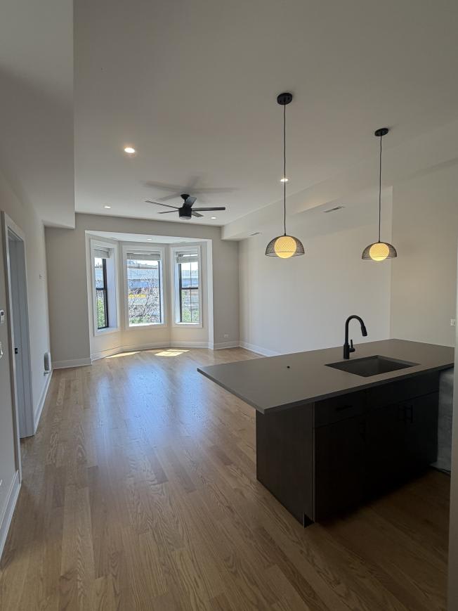 3354 N Sheffield Ave – photo 5