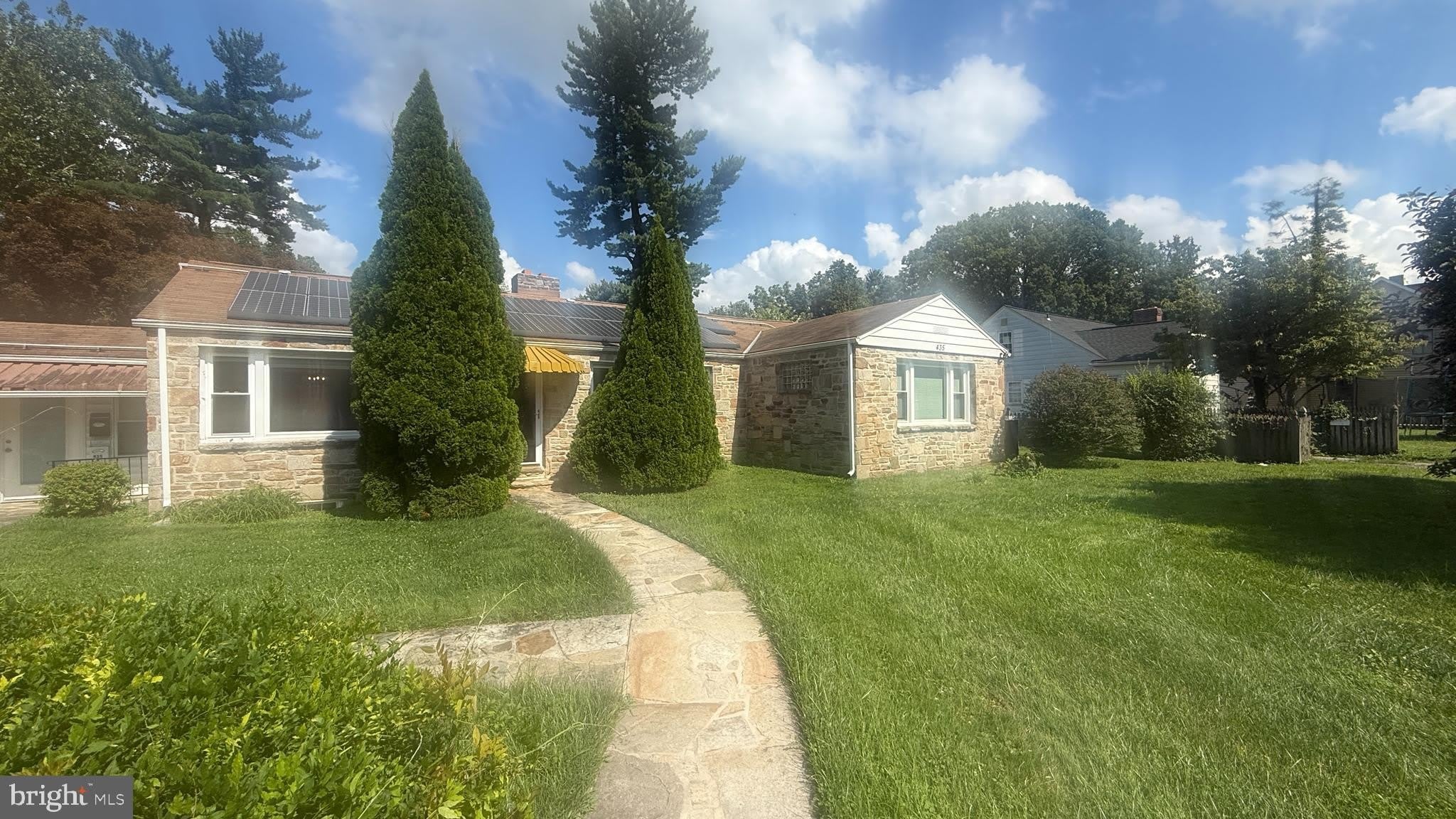 435 MAIN Street – photo 2