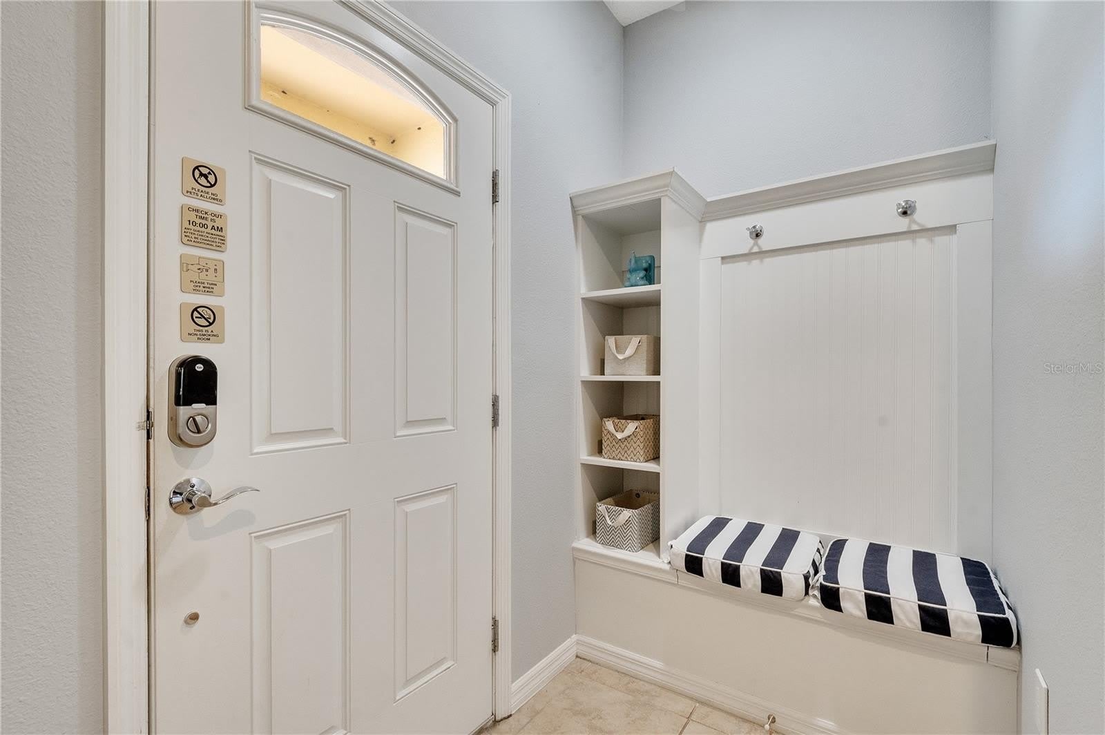 8827 GENEVE Court – photo 5