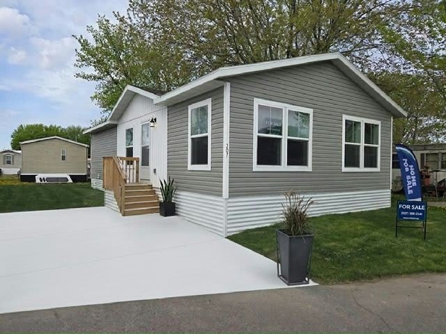 207 Spruce Lane – photo 1