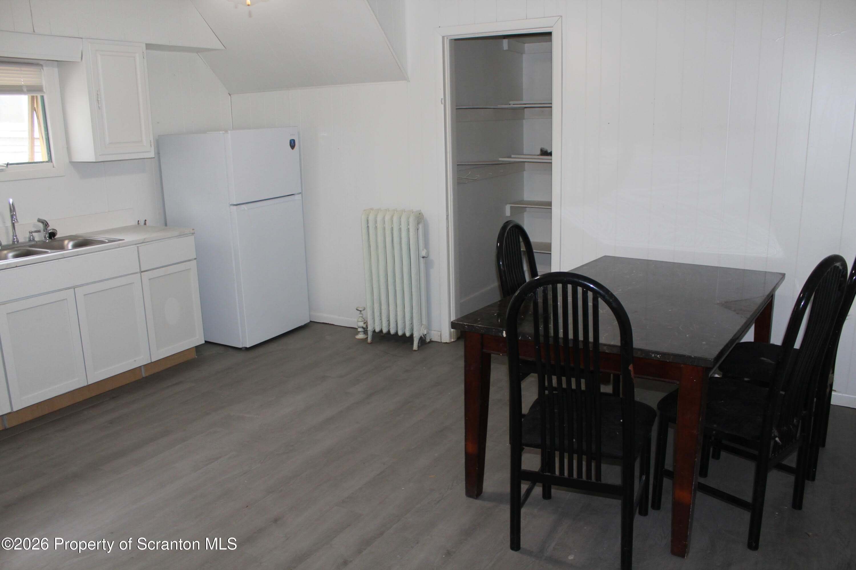 220 Colfax Avenue – photo 3